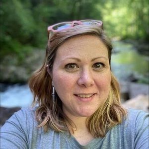 Meet your Posher, Jennifer